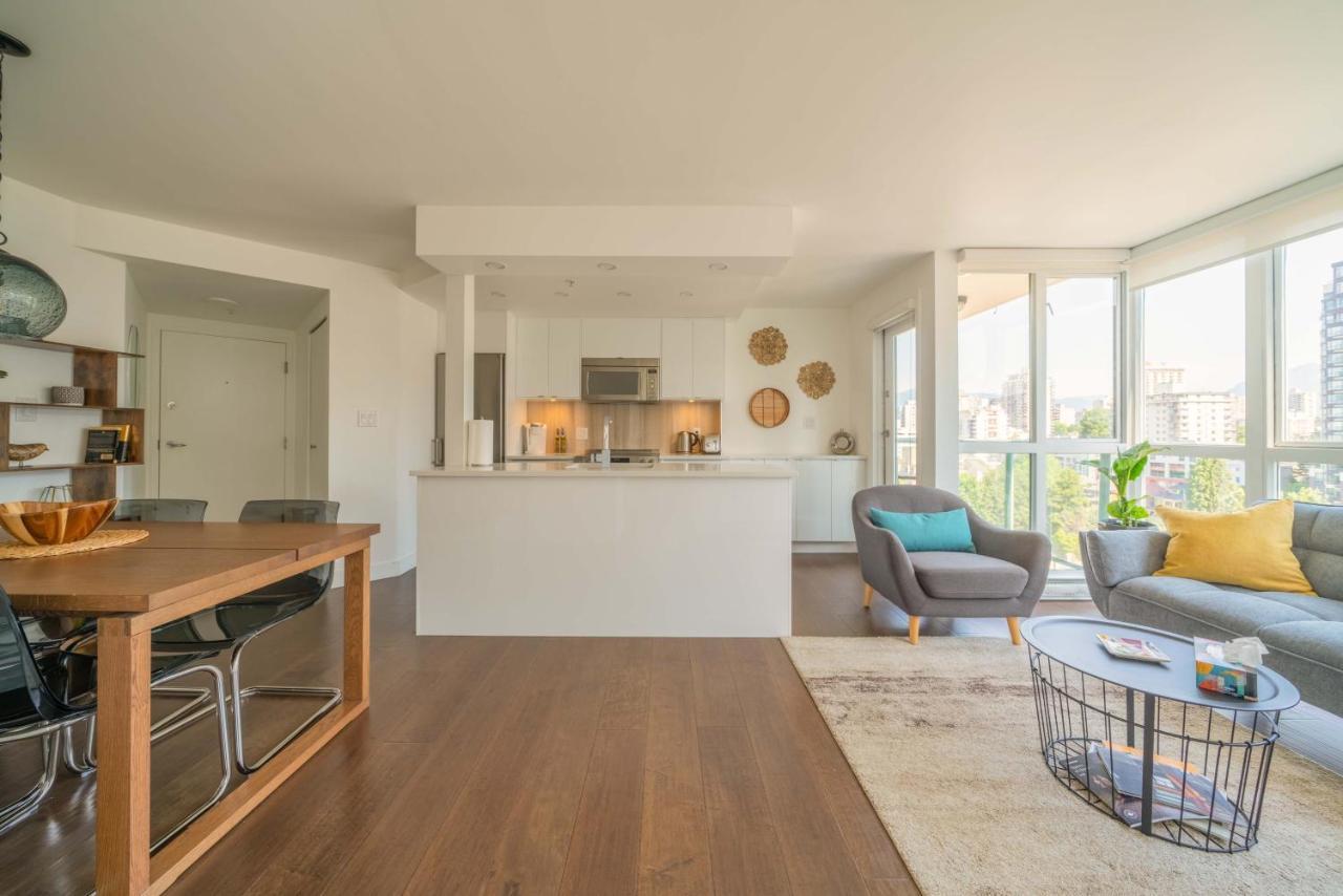 Sunset Beach Walk 2Bd+2Ba+1Prk Yaletown Vancouver Bagian luar foto